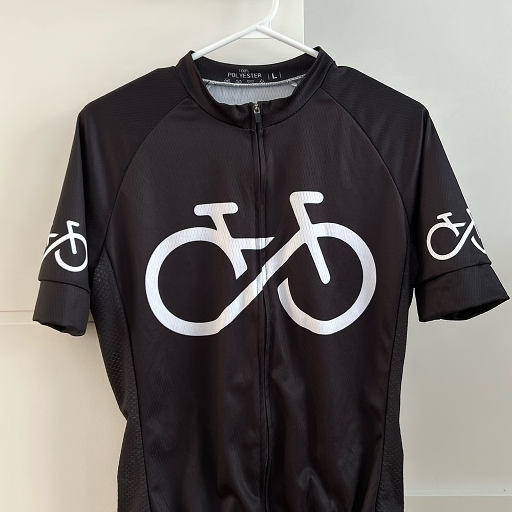 Women’s cycling jersey